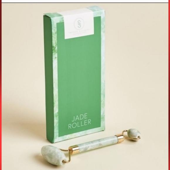 Sherrie Matthews Other - NWT JADE STONE ACUPUNCTURE ROLLER SHERRIE MATTHEWS NEW